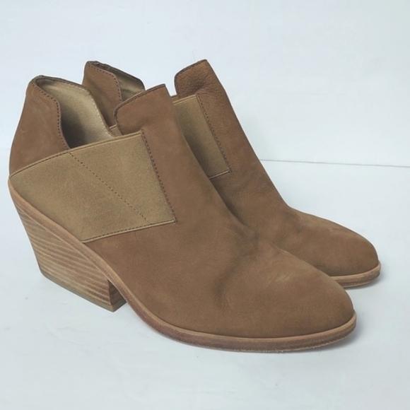 Eileen Fisher Even Tumbled Nubuck Booties Tan Size 7 - Picture 1 of 11